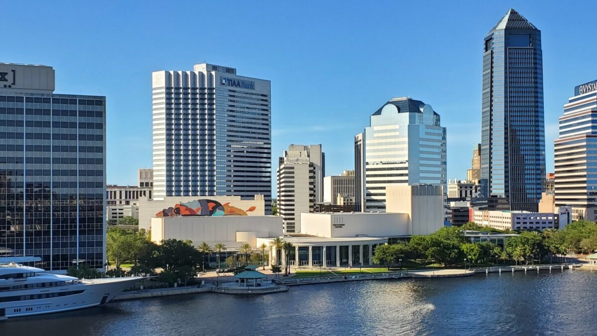 The skyline and river flowing through downtown Jacksonville