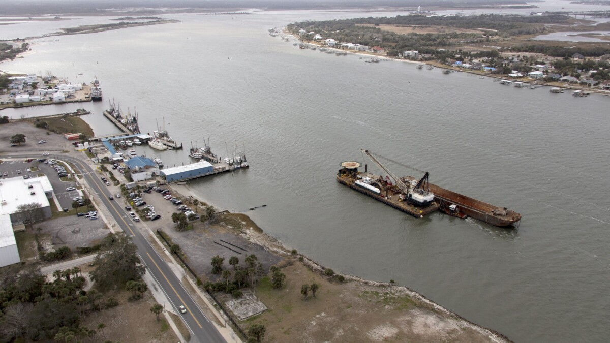 The Jacksonville Harbor Deepening project, which will bring the federal shipping channel in the St. Johns River to a depth of 47 feet, is started by the Dutra Group, contractors for the US Army Corps of Engineers.