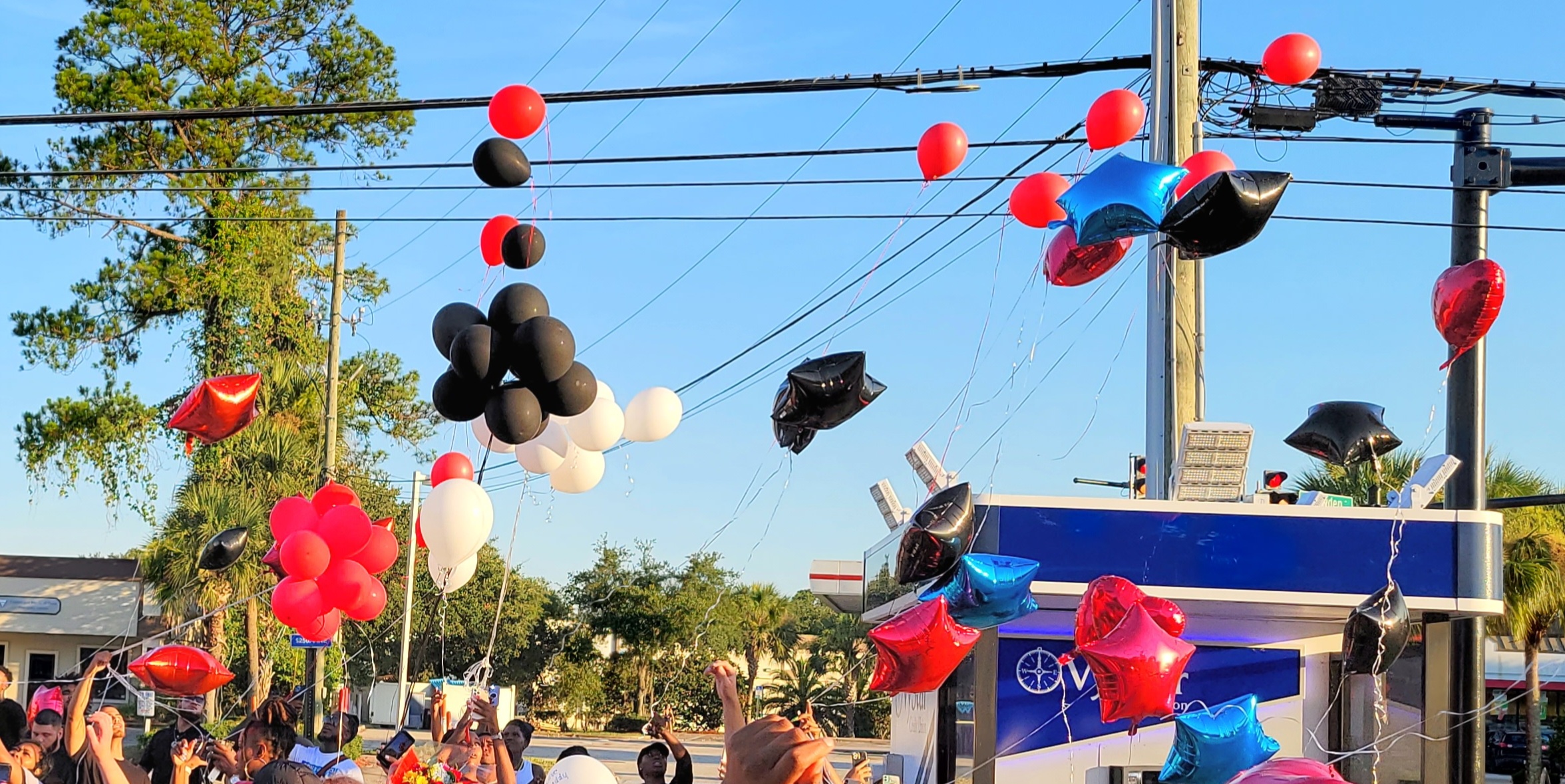 Featured image for “Jacksonville may ban balloon releases”