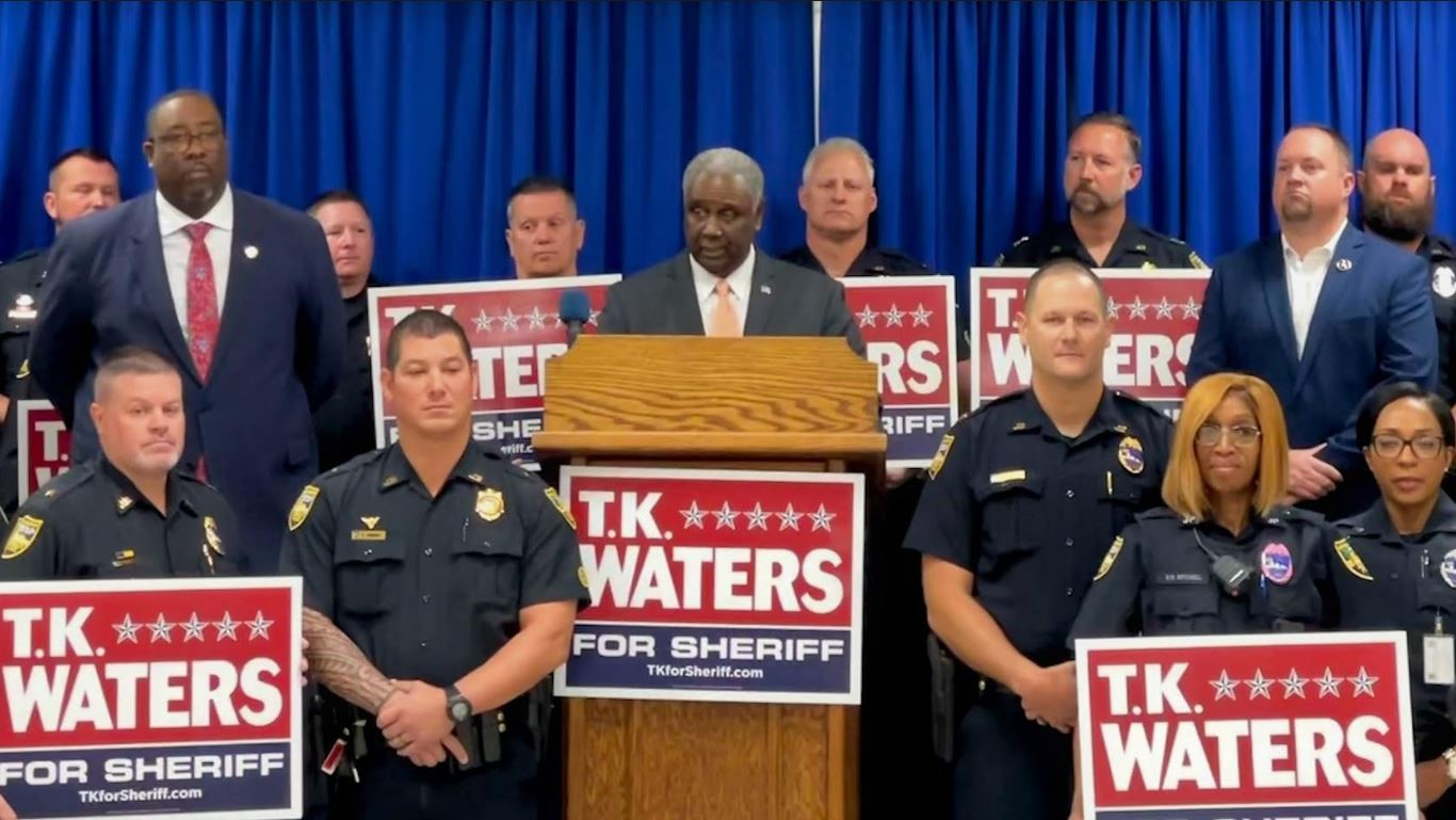 Featured image for “Democrat Ken Jefferson crosses party lines to endorse T.K. Waters for sheriff”
