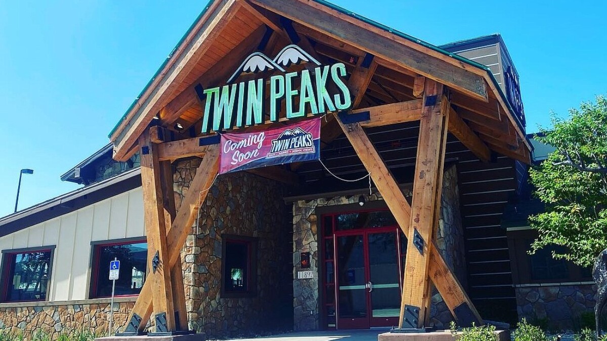 Twin Peaks is opening at 11892 Atlantic Blvd. at southwest Kernan and Atlantic boulevards in East Arlington.