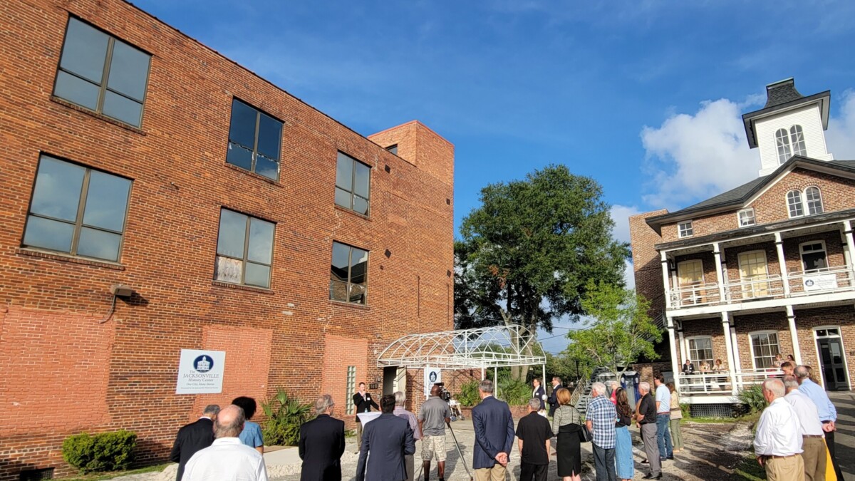 City officials and history buffs gathered Thursday for the ceremonial groundbreaking of the Jacksonville Historical Society's new history center.