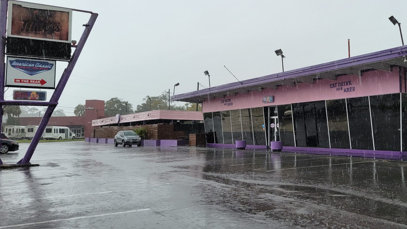 ‘Devastating’ fire damages Hamburger Mary’s in Jacksonville