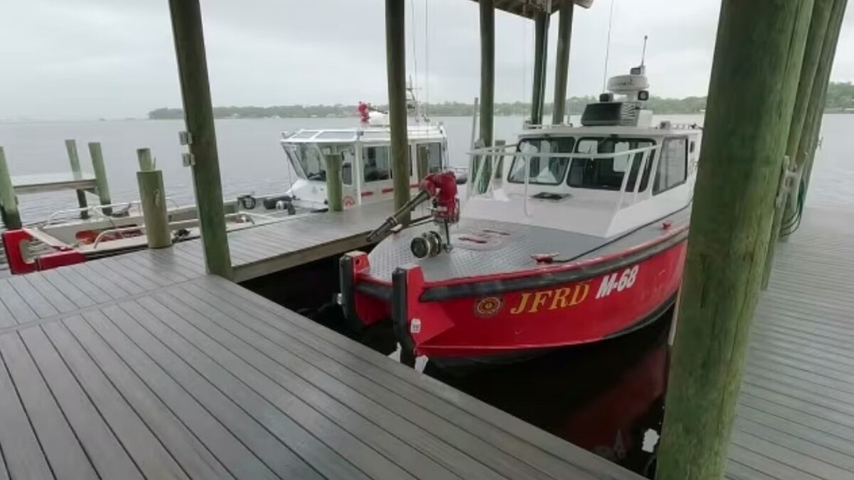 Fire boats sit at the new Marine Fire Station 68. | News4Jax