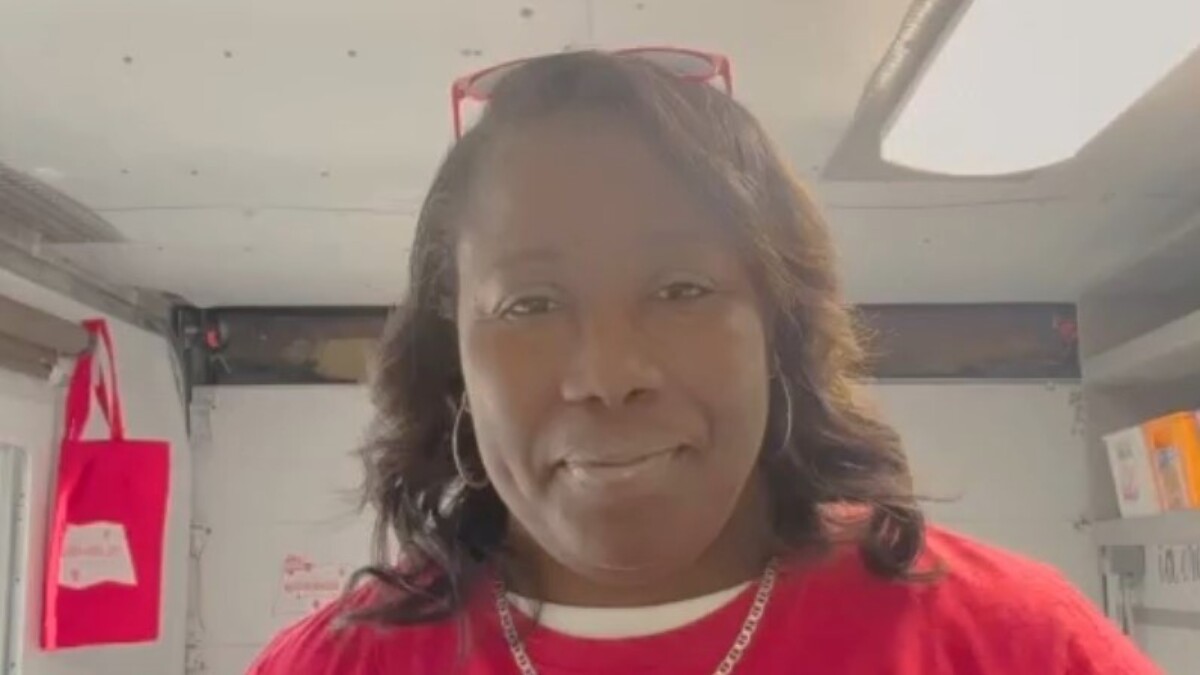 The Honey Dripper ice cream lady goes for a big treat Jacksonville Today