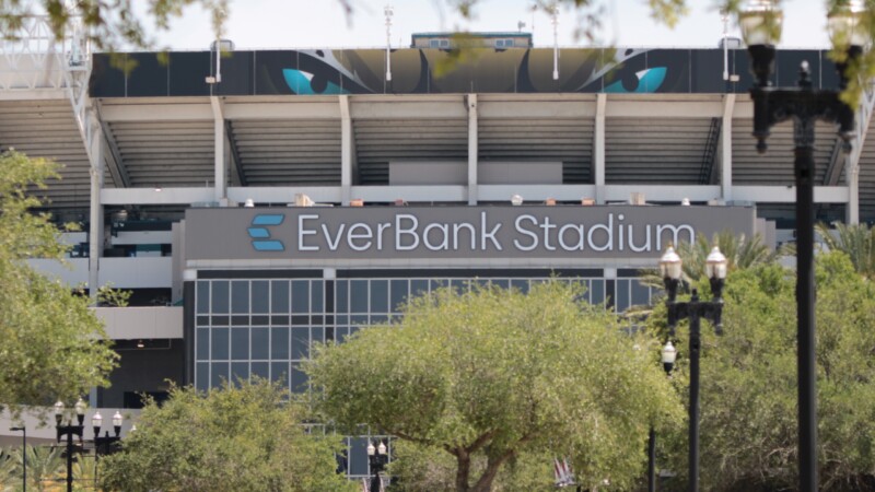 Featured image for “EverBank and Jaguars want to extend stadium name”
