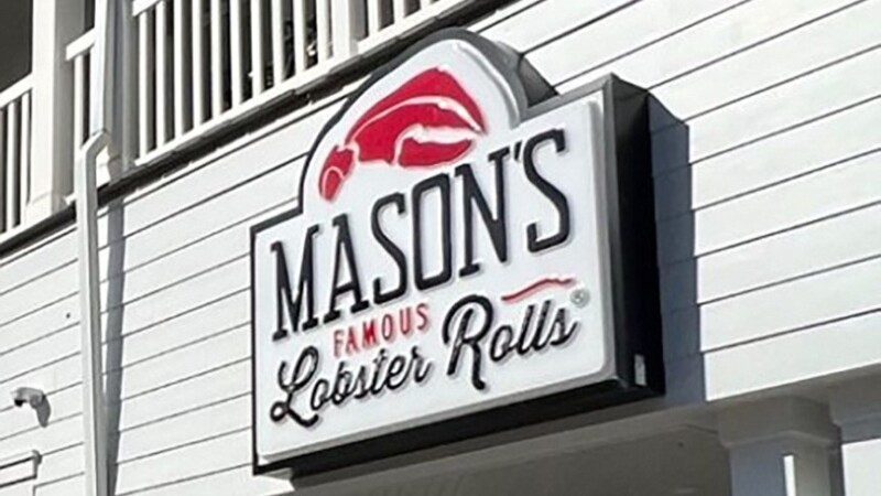 Featured image for “Mason’s Famous Lobster Rolls coming to Durbin Park”