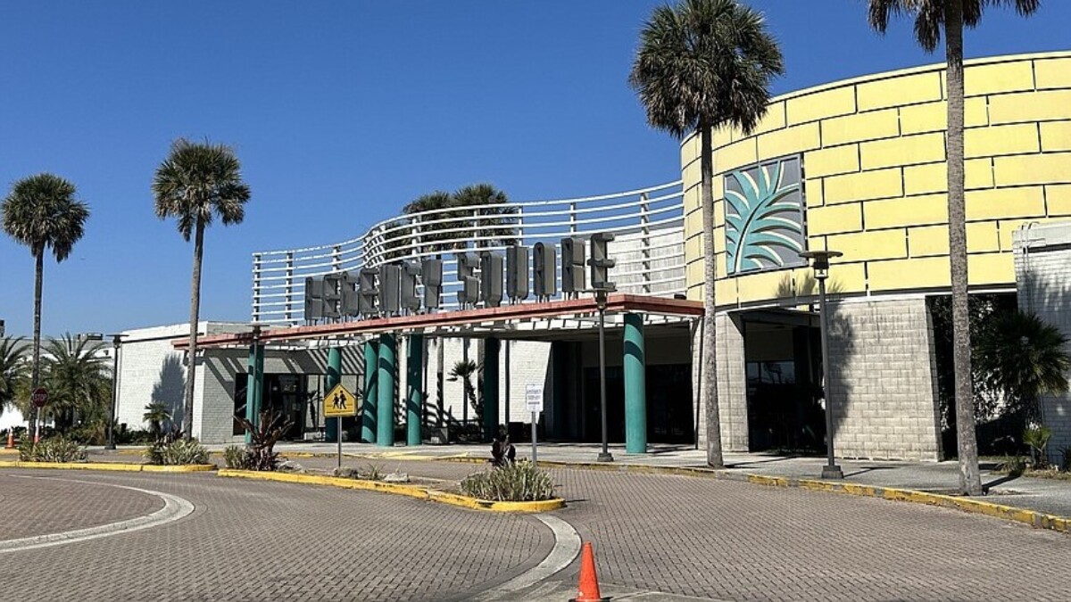 The entrance to Regency Square Mall at 9501 Arlington Expressway. | Karen Brune Mathis, Jacksonville Daily Record