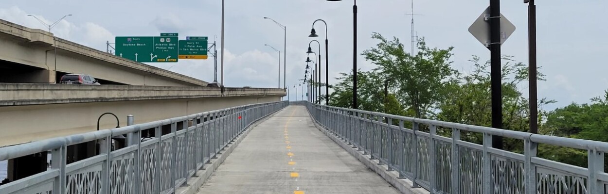 The Fuller Warren Shared Use Path is 12 feet wide, designed for bicycle and walkers. | Dan Scanlan, Jacksonville Today