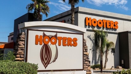 Featured image for “Hooters closes in Orange Park, one of 40 nationwide”