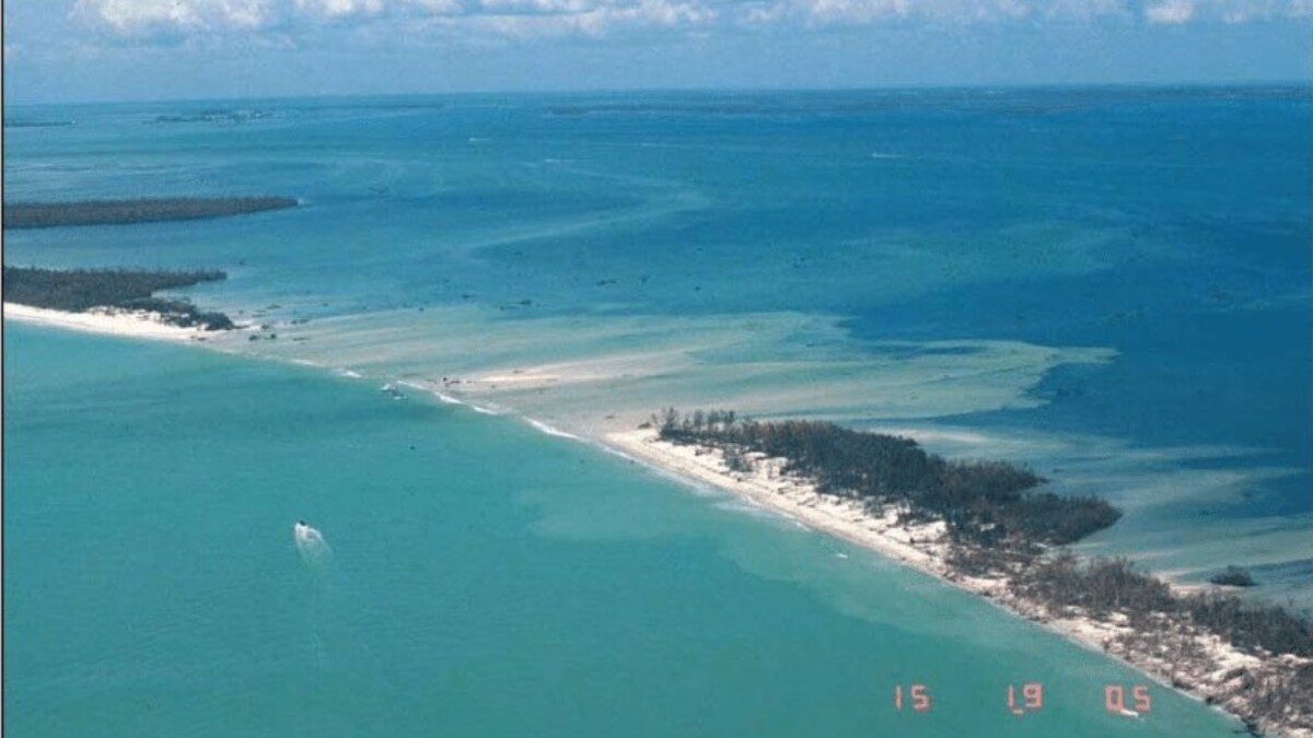 An aerial photograph shows the aftermath of Hurricane Charley.