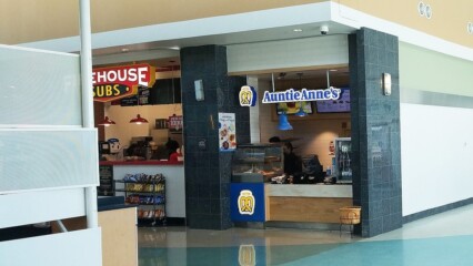 Featured image for “Food court closes permanently at Jacksonville’s airport”