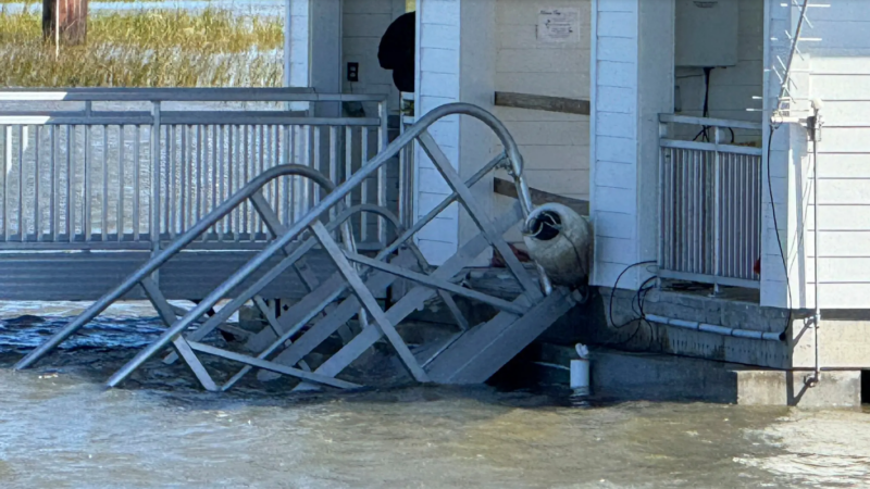 Featured image for “Families seek answers in dock collapse that killed 4 from Jax”