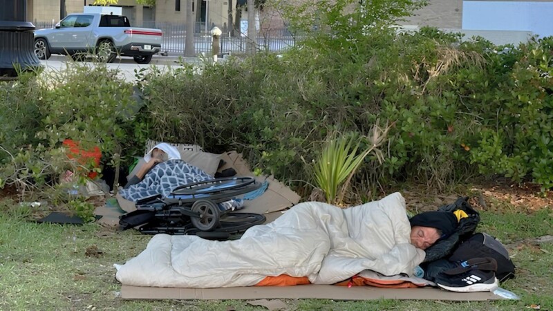 Featured image for “Jacksonville seeks more beds to comply with homeless law”