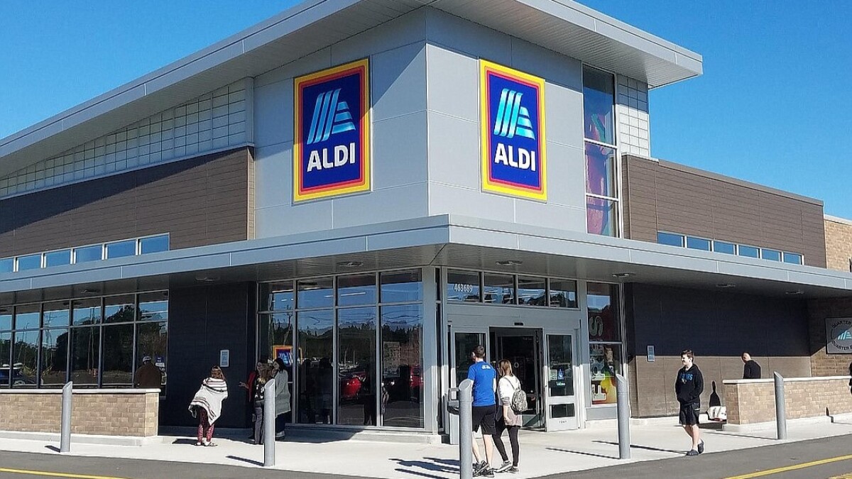 Aldi grocery store