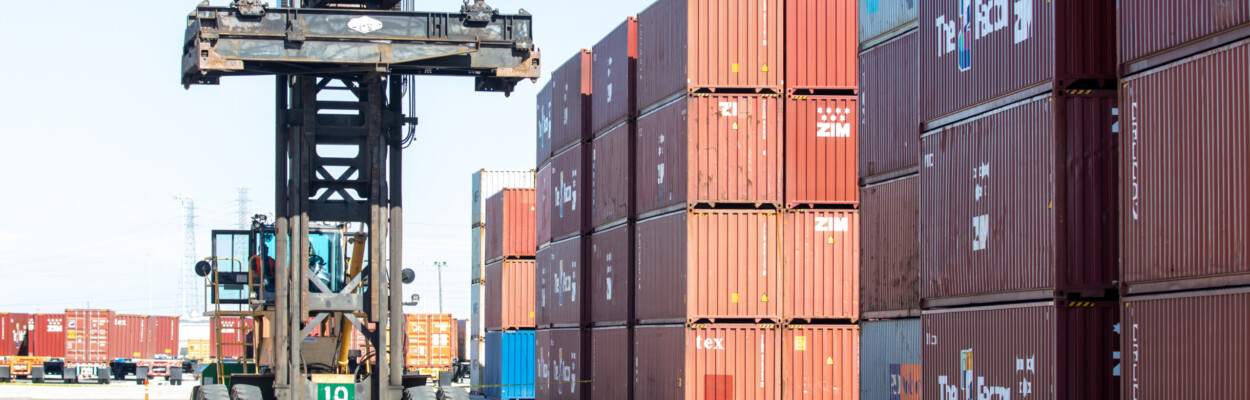 Dockworkers contract at Jaxport