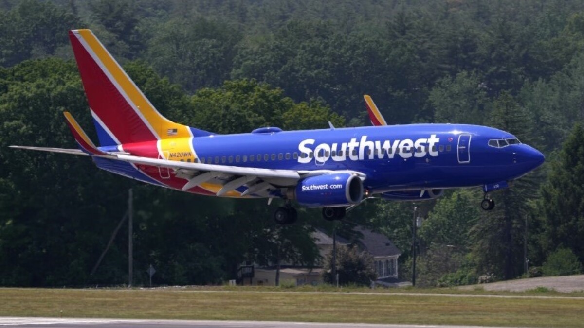 Southwest plane in flight