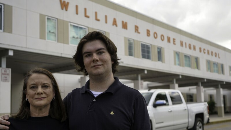 Featured image for “Florida wrestles with banning phones in more schools”