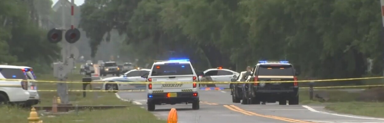 Road closed after plane crash in Yulee