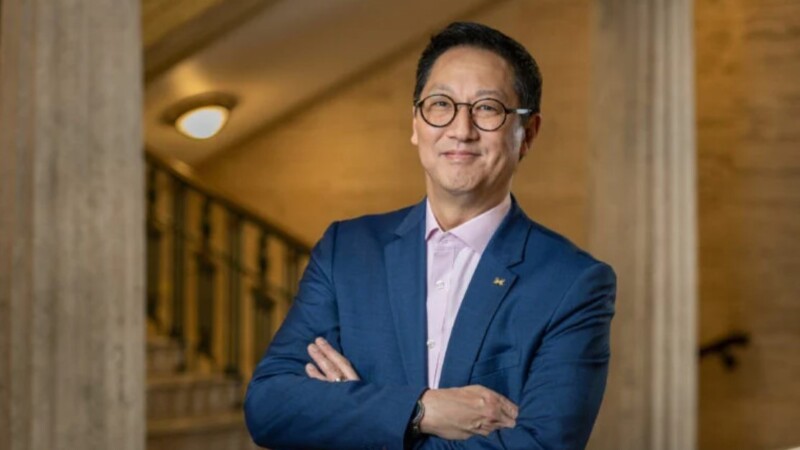 Featured image for “UF plans to lure away president from University of Michigan”