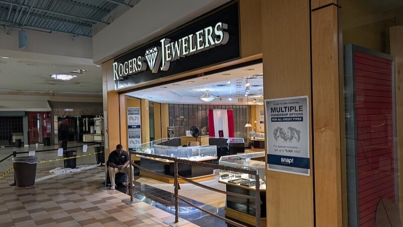 Featured image for “Regency Square’s last tenants are closing for good”