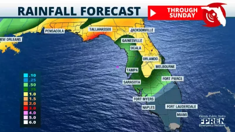 Featured image for “Channel of moisture streams over North Florida”