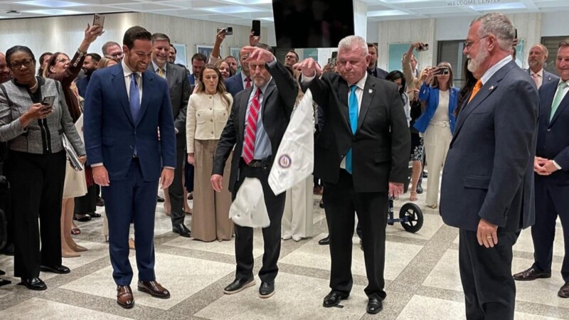 Featured image for “Florida lawmakers pass $115B budget and tax breaks”