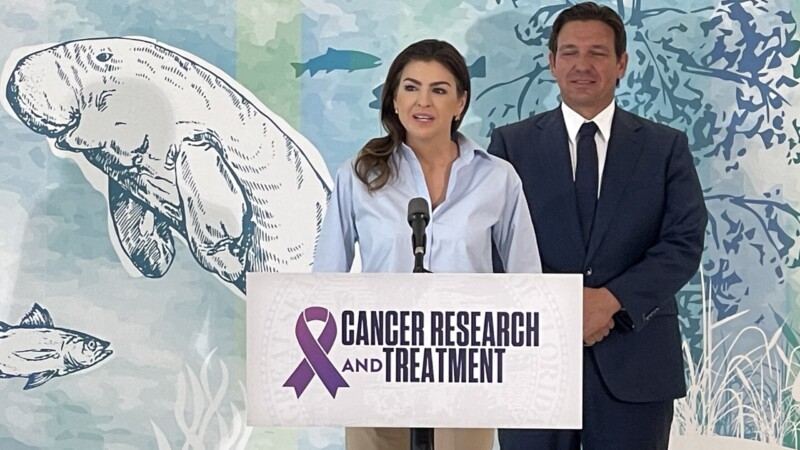 Featured image for “Governor and first lady come to Wolfson to tout cancer research”