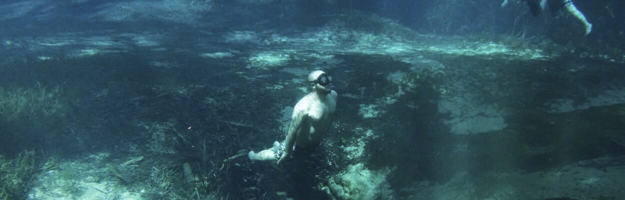 A diver in the Blue Hole vent