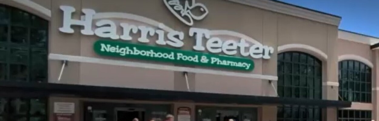 The exterior of Harris Teeter grocery store
