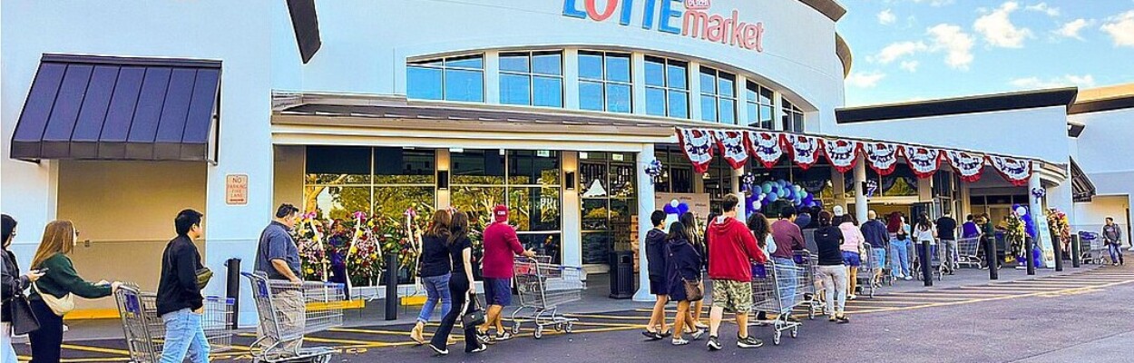 The Tampa Lotte Plaza Market