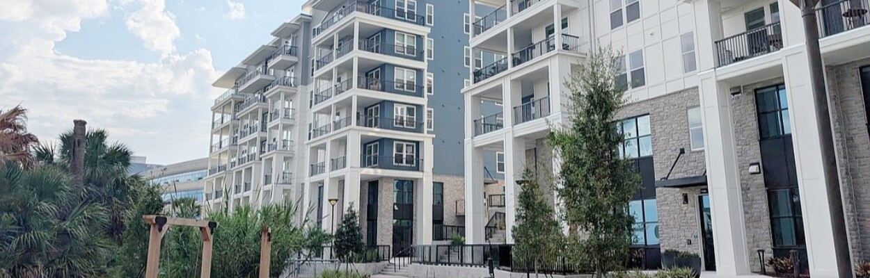 Apartments at 1 Riverside