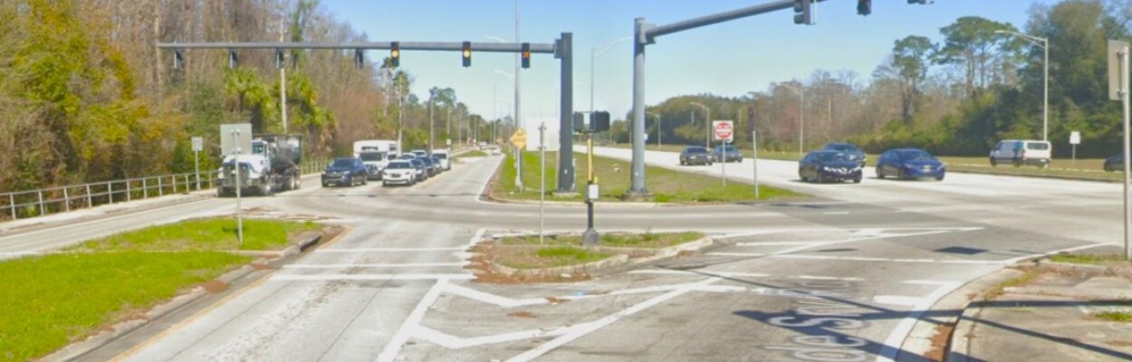 Photograph of the intersection where a traffic signal malfunctions.