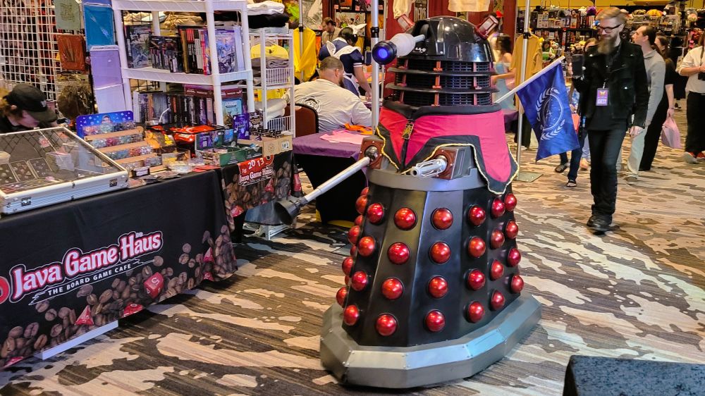 A replica Dalek robot moves through Ancient City Con.
