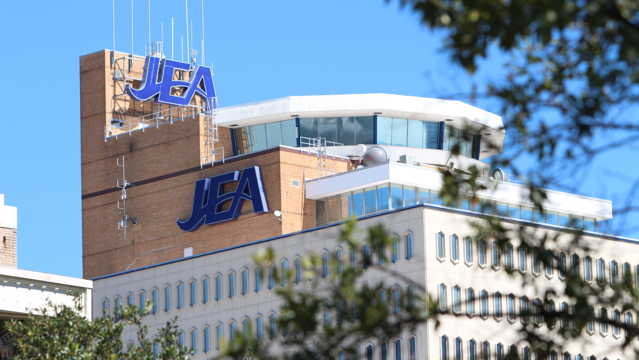Live Oak could convert the former JEA headquarters tower into The Jewel mixed-use project.