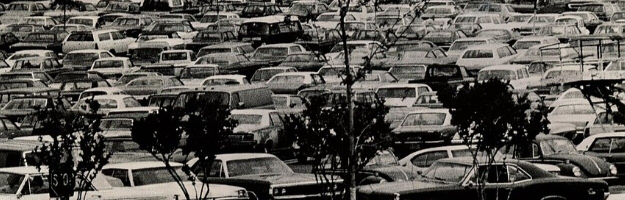 A crowded parking lot at Orange Park Mall on opening day in 1975.