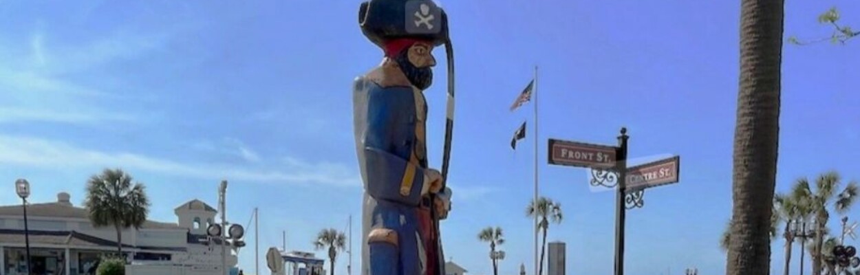 The Peg Leg Pete statue in Fernandina Beach