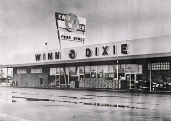 Featured image for “BIT OF JOY | 100 years of Winn-Dixie”