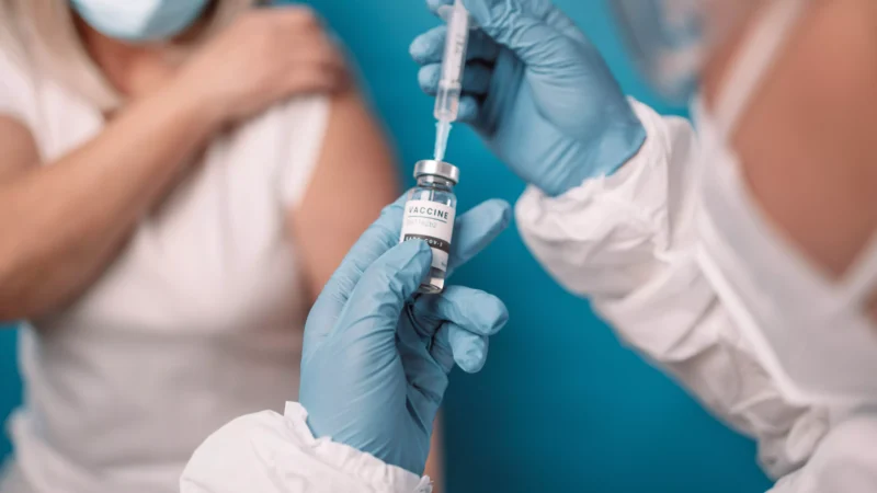 Featured image for “Florida pharmacists approved to give COVID-19 vaccines”