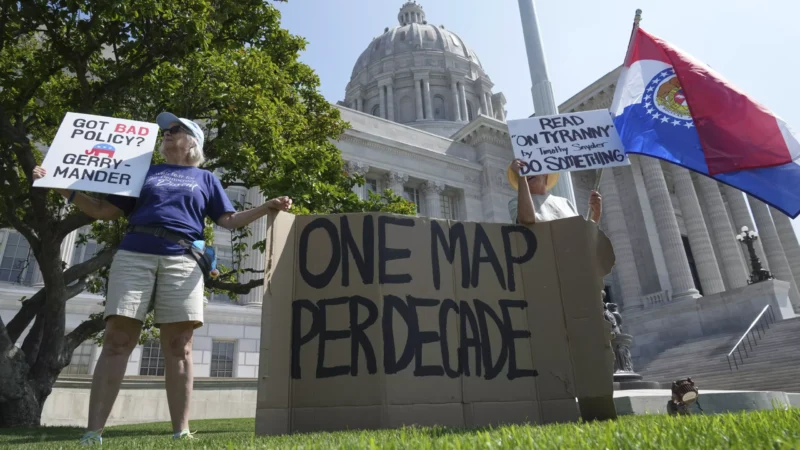 Featured image for “Floridians oppose mid-decade redistricting, poll finds”