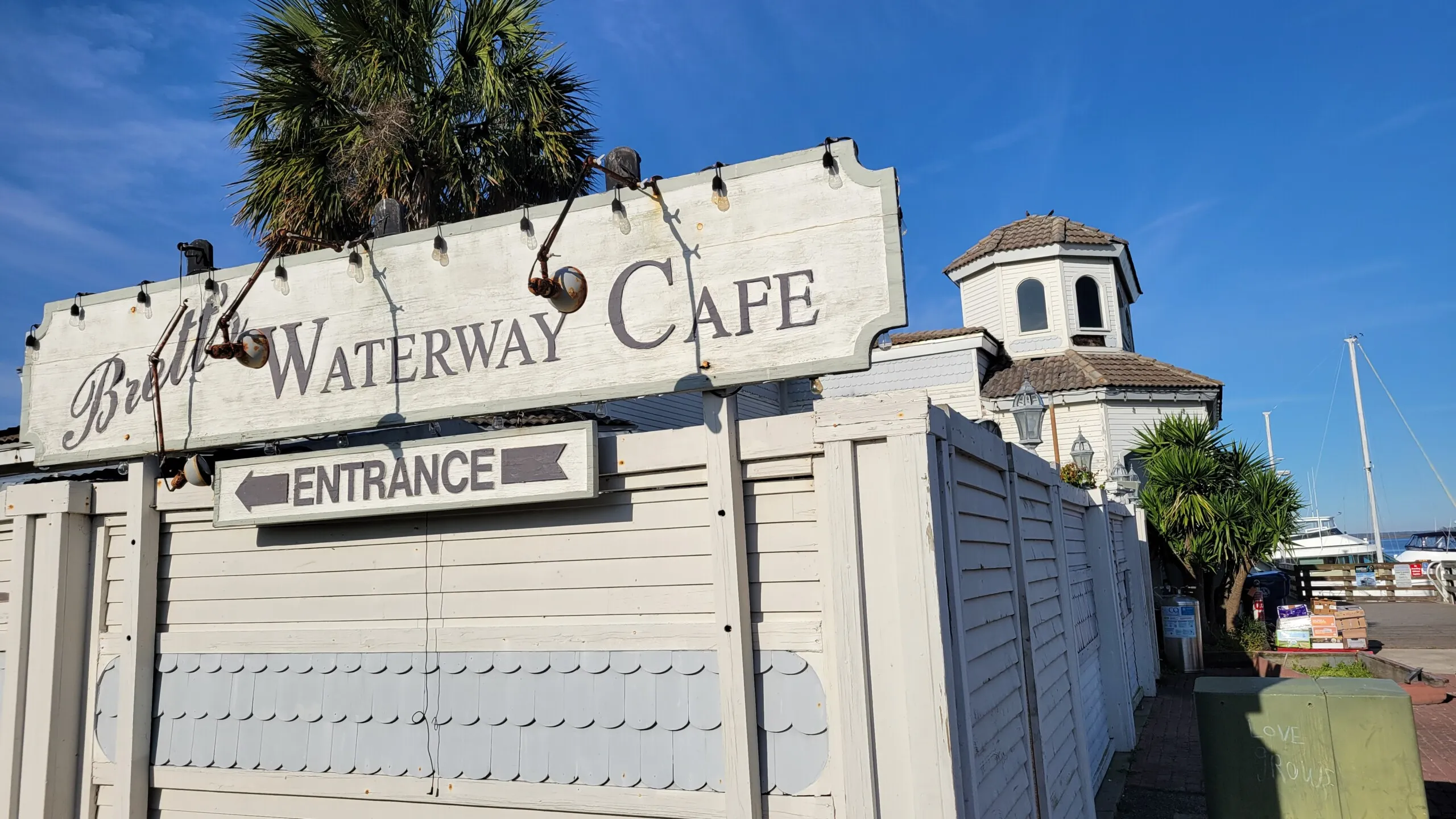 Exterior of Brett's Waterway Cafe