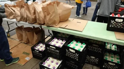 Featured image for “#AskJAXTDY | Where can I donate to a local food pantry?”