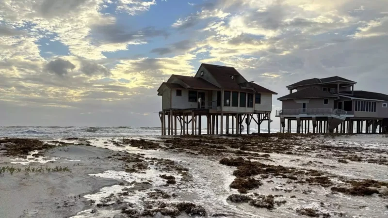 Featured image for “Florida communities buy up properties to limit flooding damage”