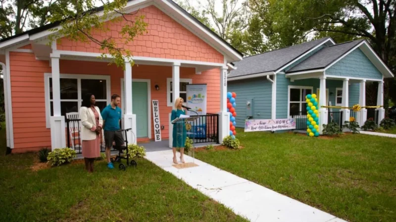 Featured image for “Jacksonville unveils 5 affordable homes in historic Durkeeville”