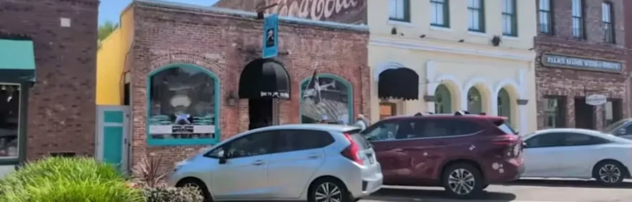 Parking on Centre Street in Fernandina Beach.