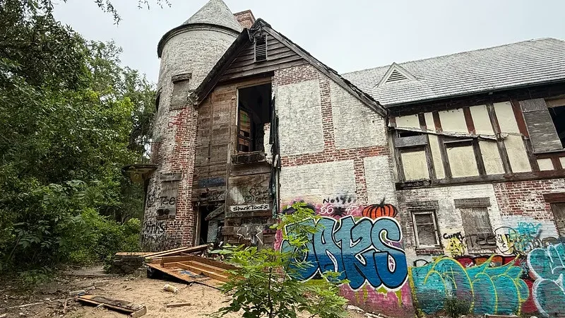 Featured image for “JAXLORE | ‘Legend tripping’ on the First Coast”