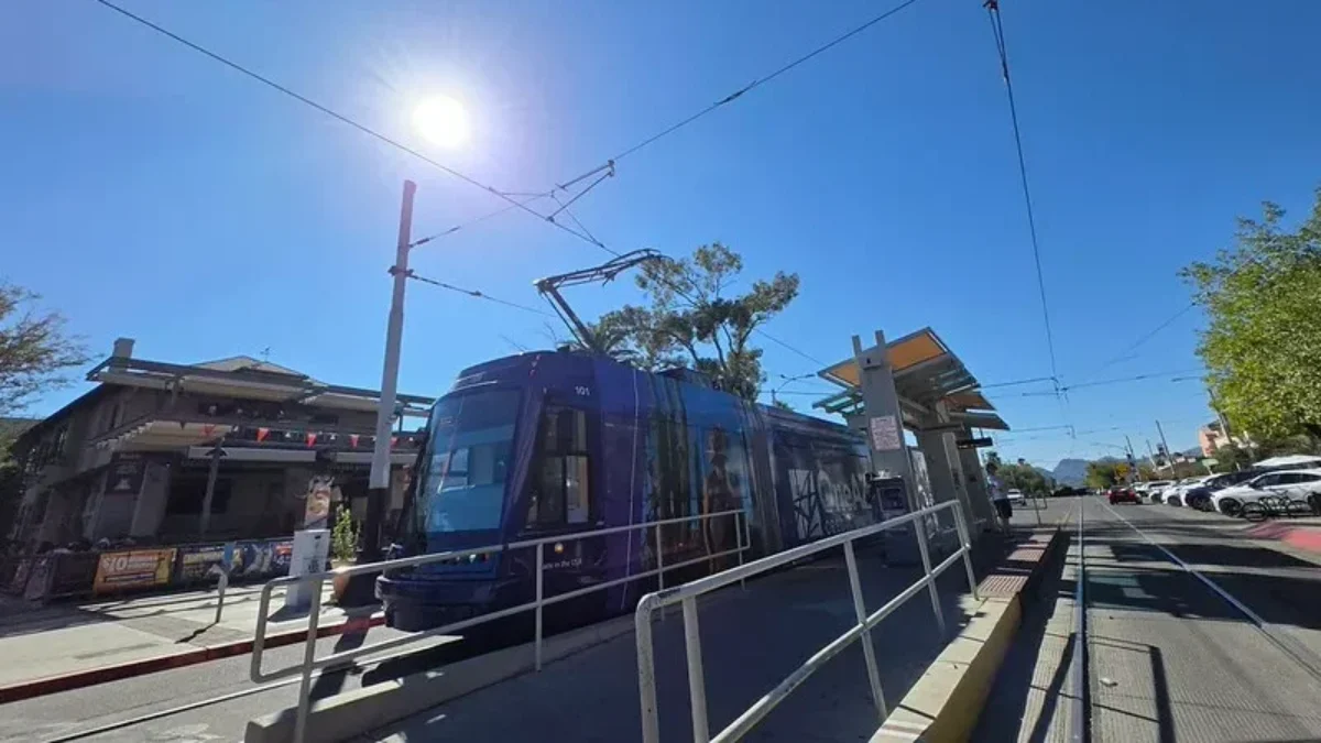 Arizona Sun Link train on track