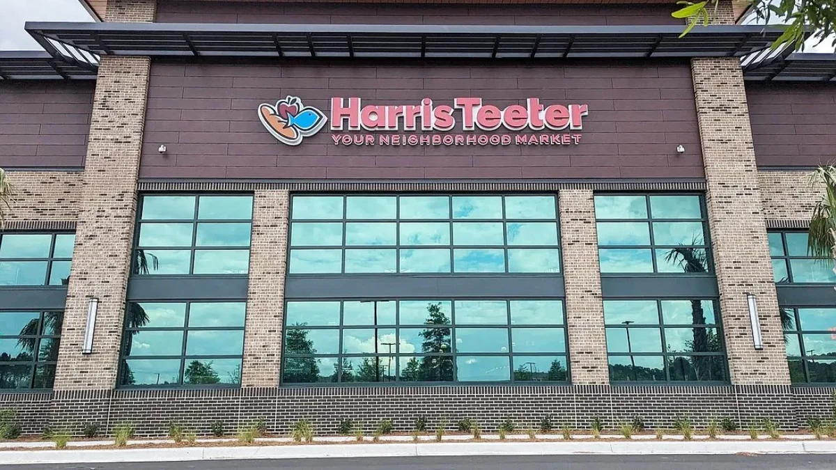 The Harris Teeter in Summerville, South Carolina