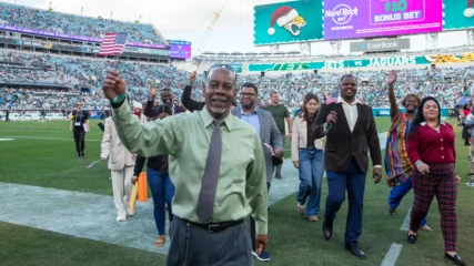 Featured image for “BIT OF JOY | Naturalization ceremony”