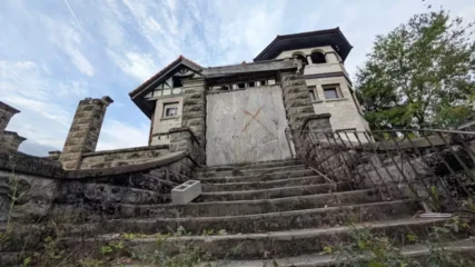 Featured image for “New owner plans to rehab historic Drew Mansion in Springfield”